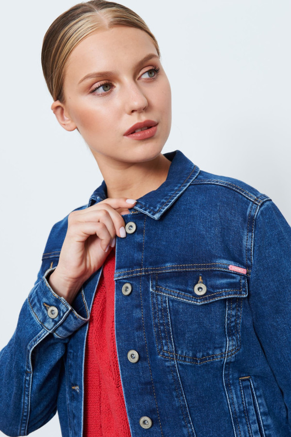 Куртка джинсовая