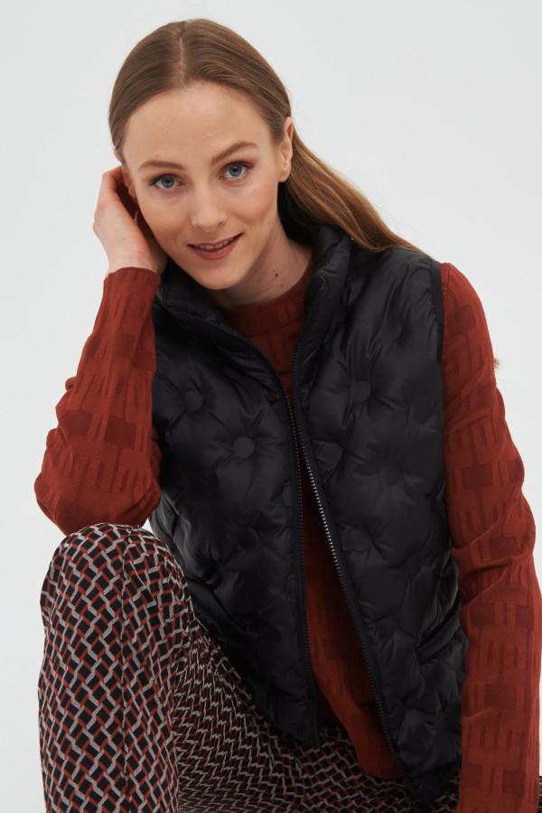 Жилет утепленный