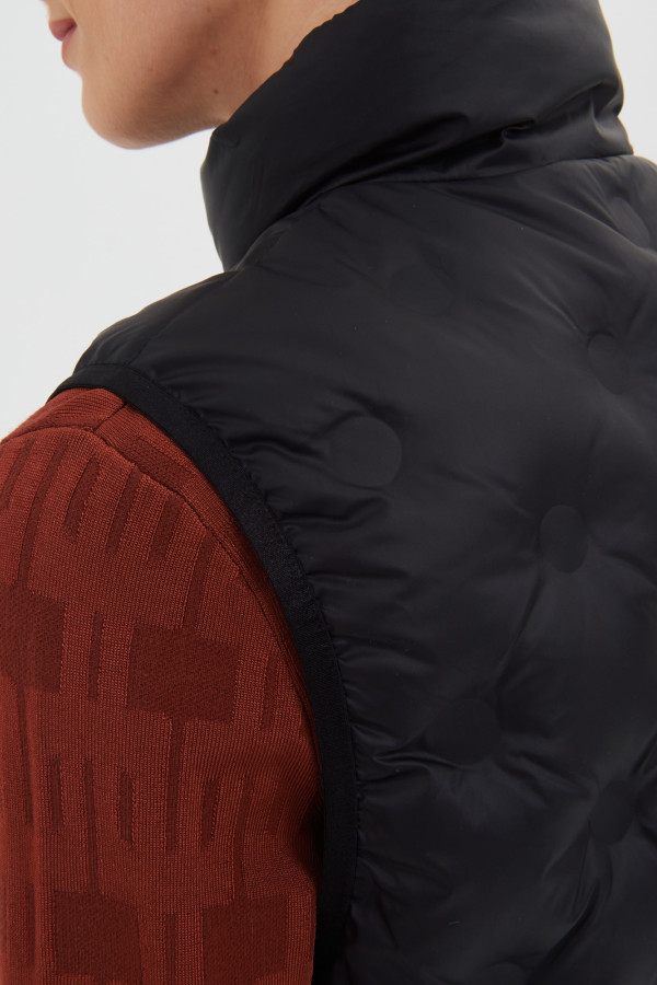 Жилет утепленный