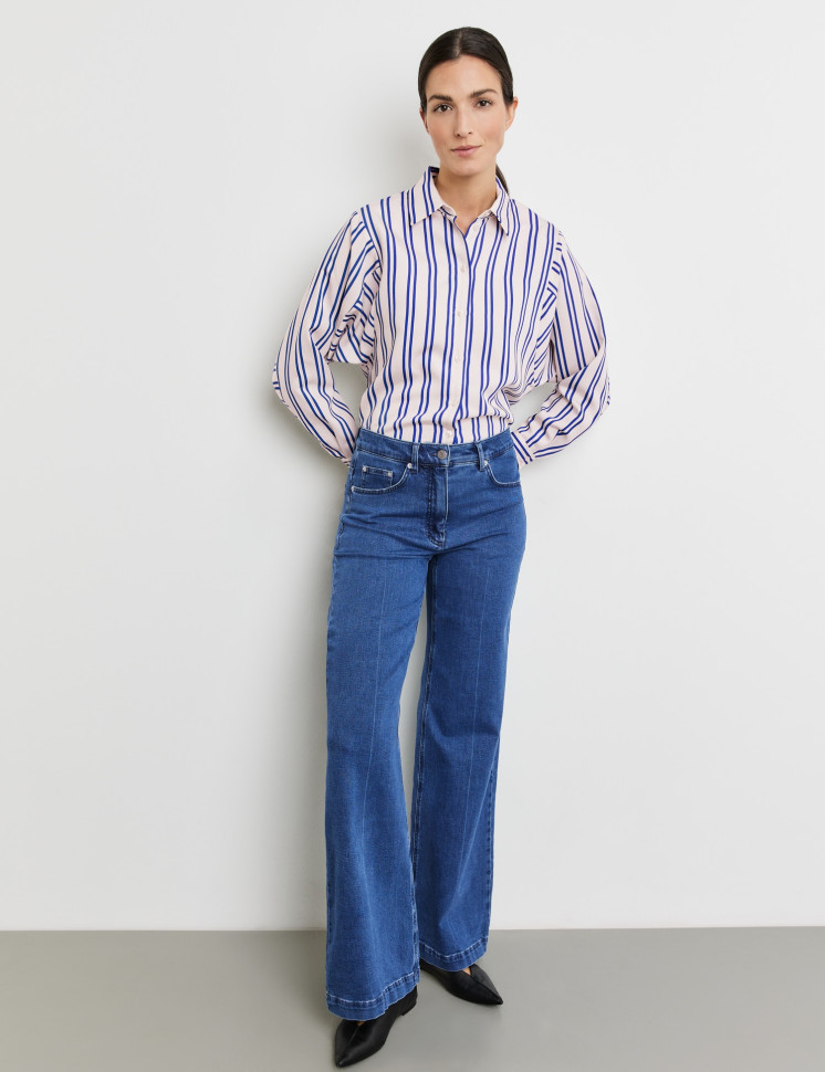 Джинсы широкие