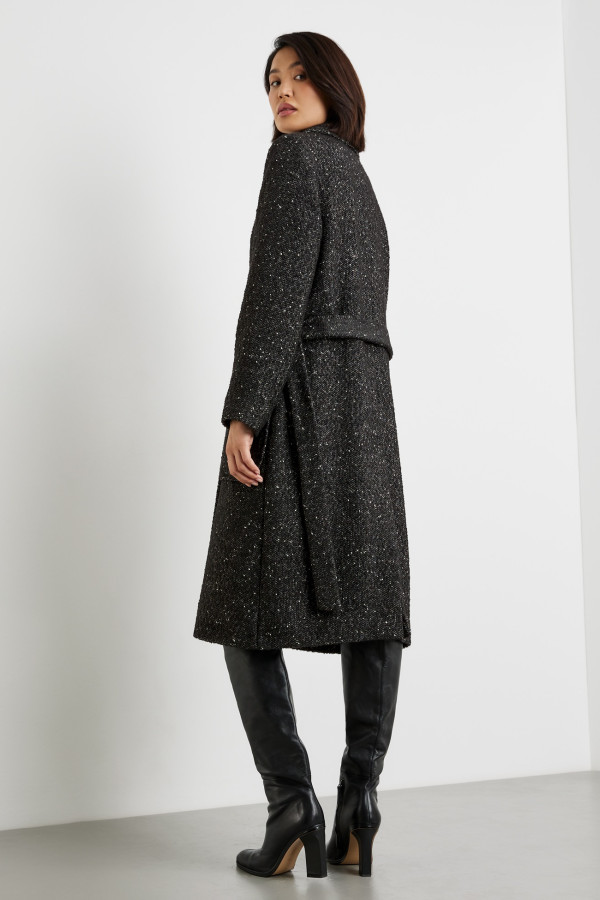 Пальто с пайетками